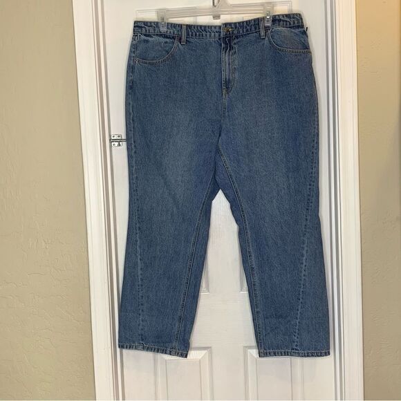 Future Collective Mid Rise Boyfriend Jeans Size 16w/18W - Picture 3 of 11